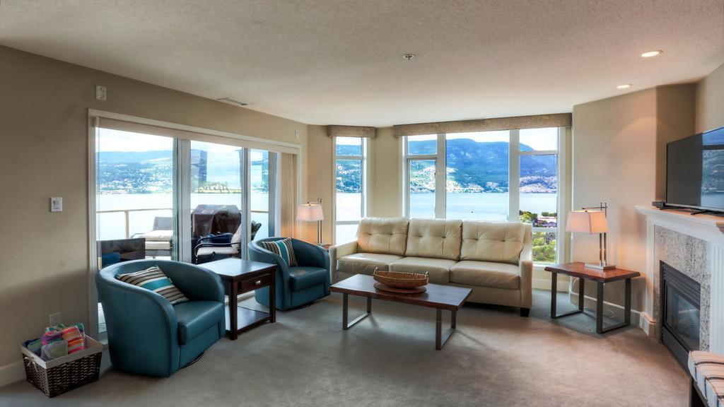 Sunset Waterfront Resort By Kelownacondorentals Exterior foto